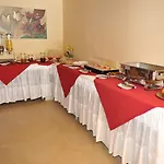 Heleni Hotel 2*