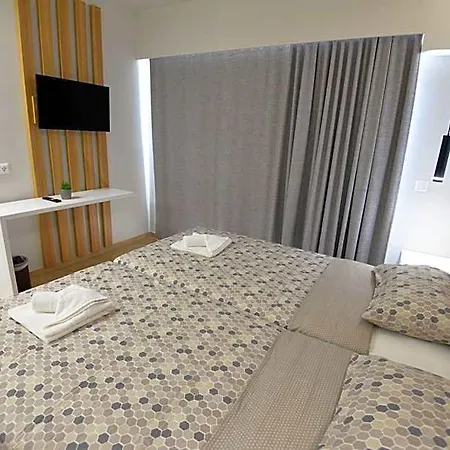 Hotel Heleni 2*