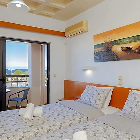 Heleni Hotel 2*