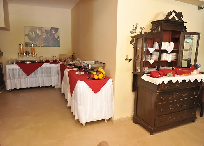 Heleni Hotel 2*