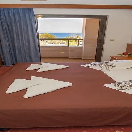 Heleni Hotel 2*
