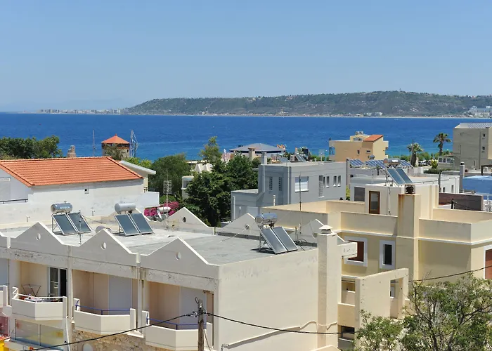 Heleni יאליסוס